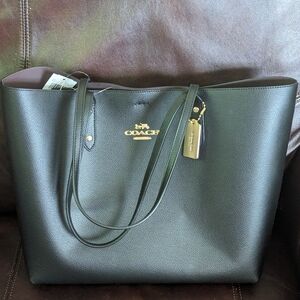 Coach tote purse